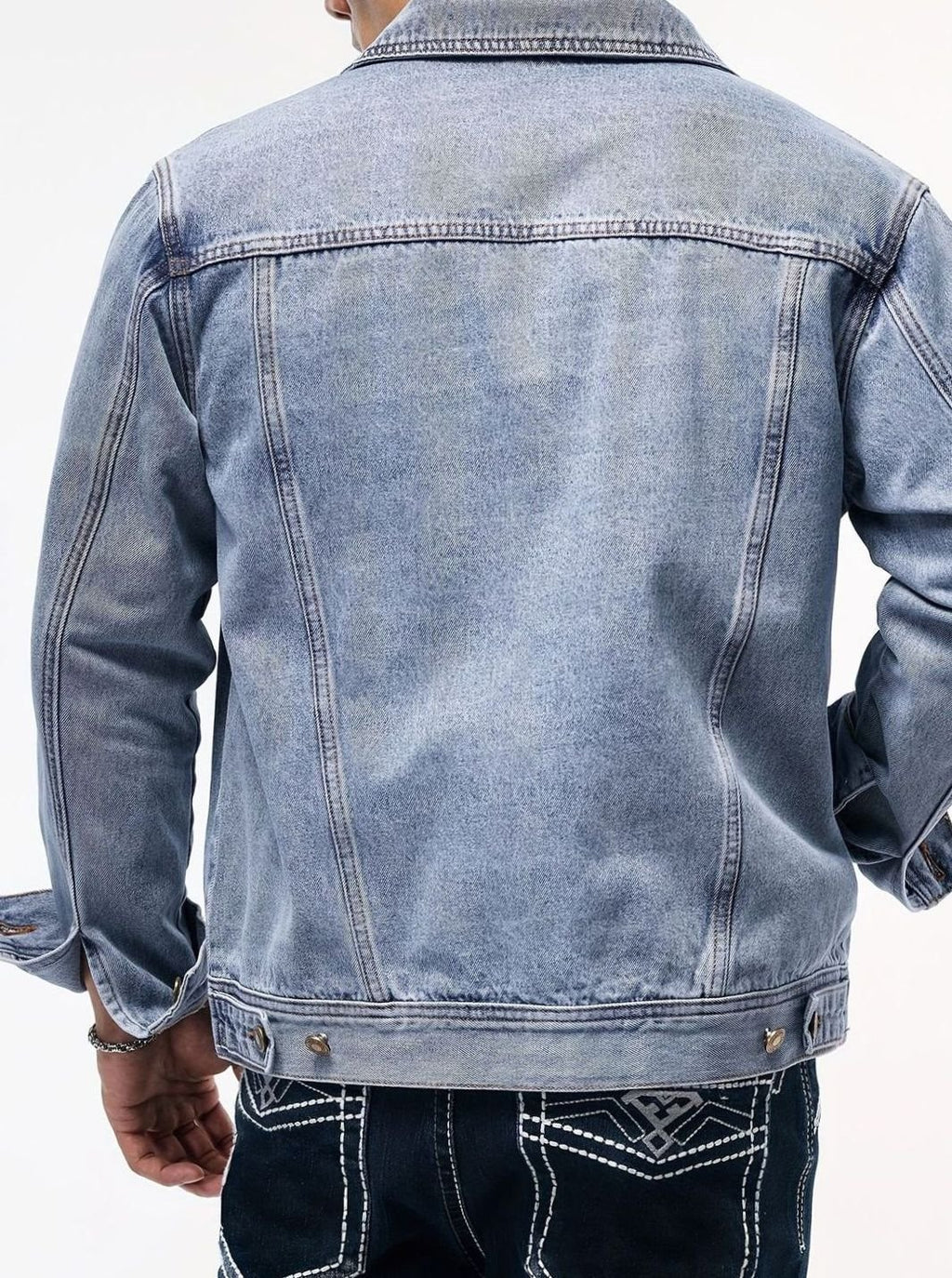 Men's Classic Button-Front Regular-Fit Denim Trucker Jacket