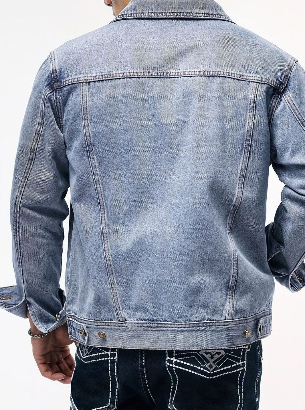 Men's Classic Button-Front Regular-Fit Denim Trucker Jacket