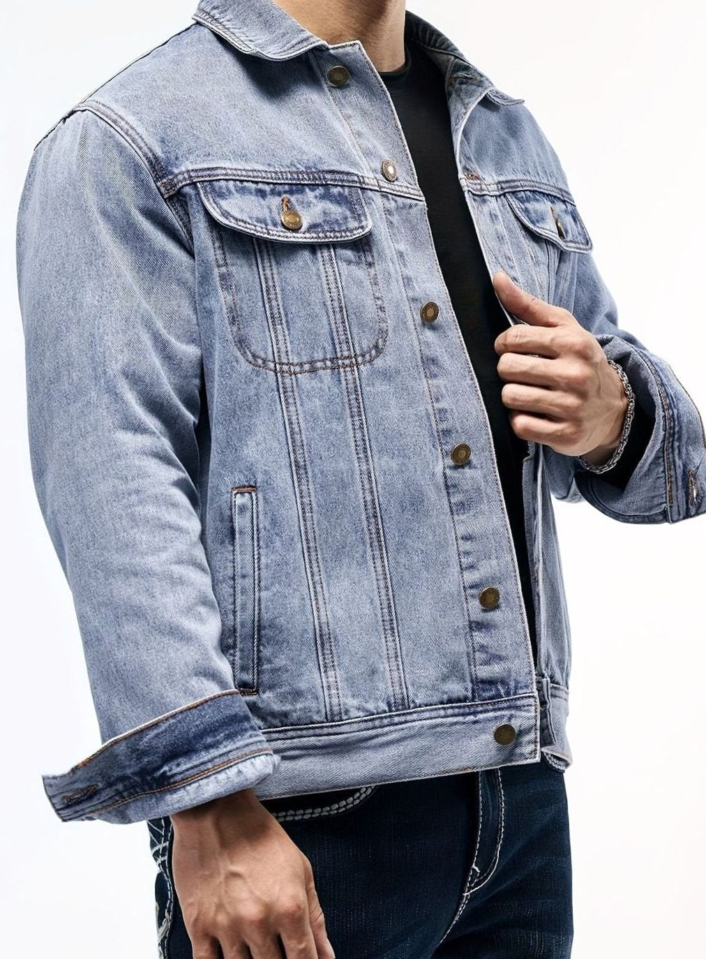 Men's Classic Button-Front Regular-Fit Denim Trucker Jacket