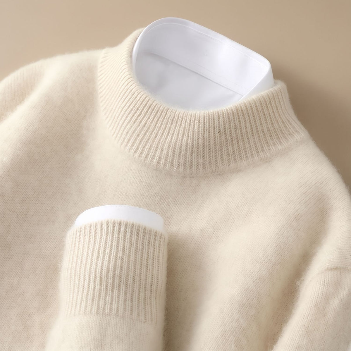 Men's Fine-Gauge Cashmere Crew-Neck Pullover Sweater - Cream