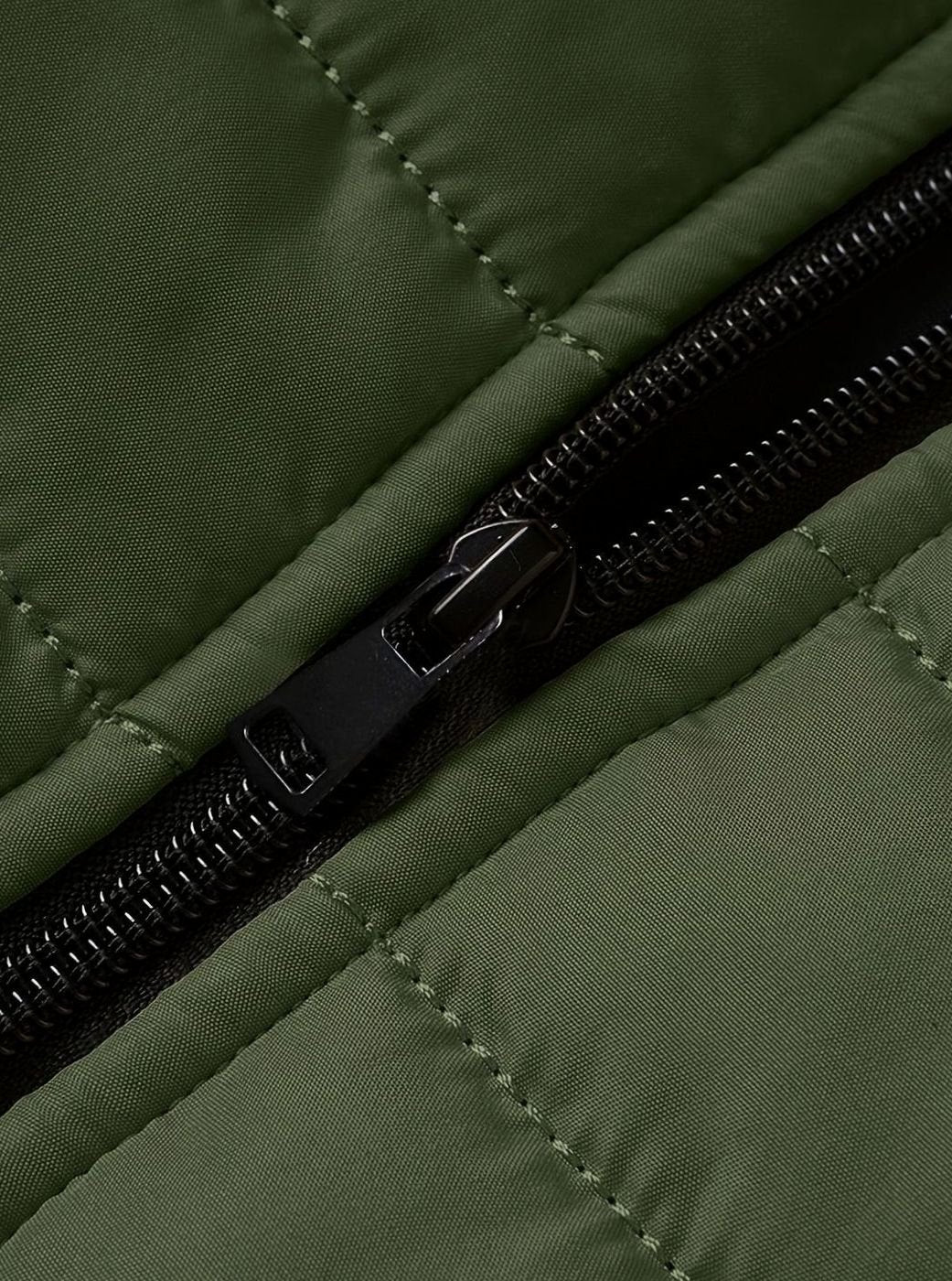 Men's Lightweight Quilted Zip-Up Puffer Jacket