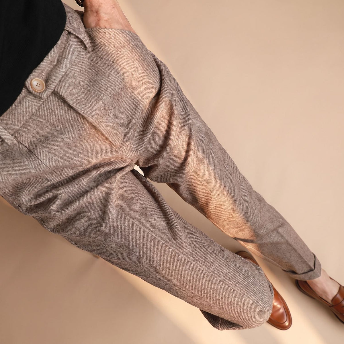 Men's Tailored Herringbone Wool Dress Pants