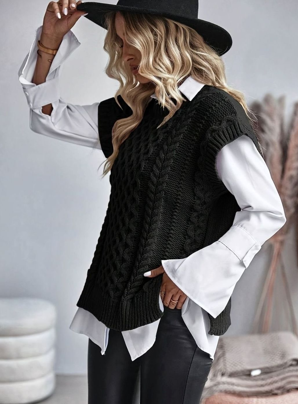Women's Cable-Knit Relaxed-Fit Sleeveless Sweater Vest