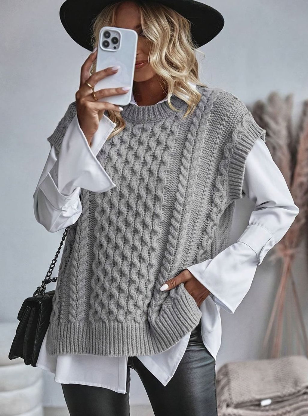 Women's Cable-Knit Relaxed-Fit Sleeveless Sweater Vest