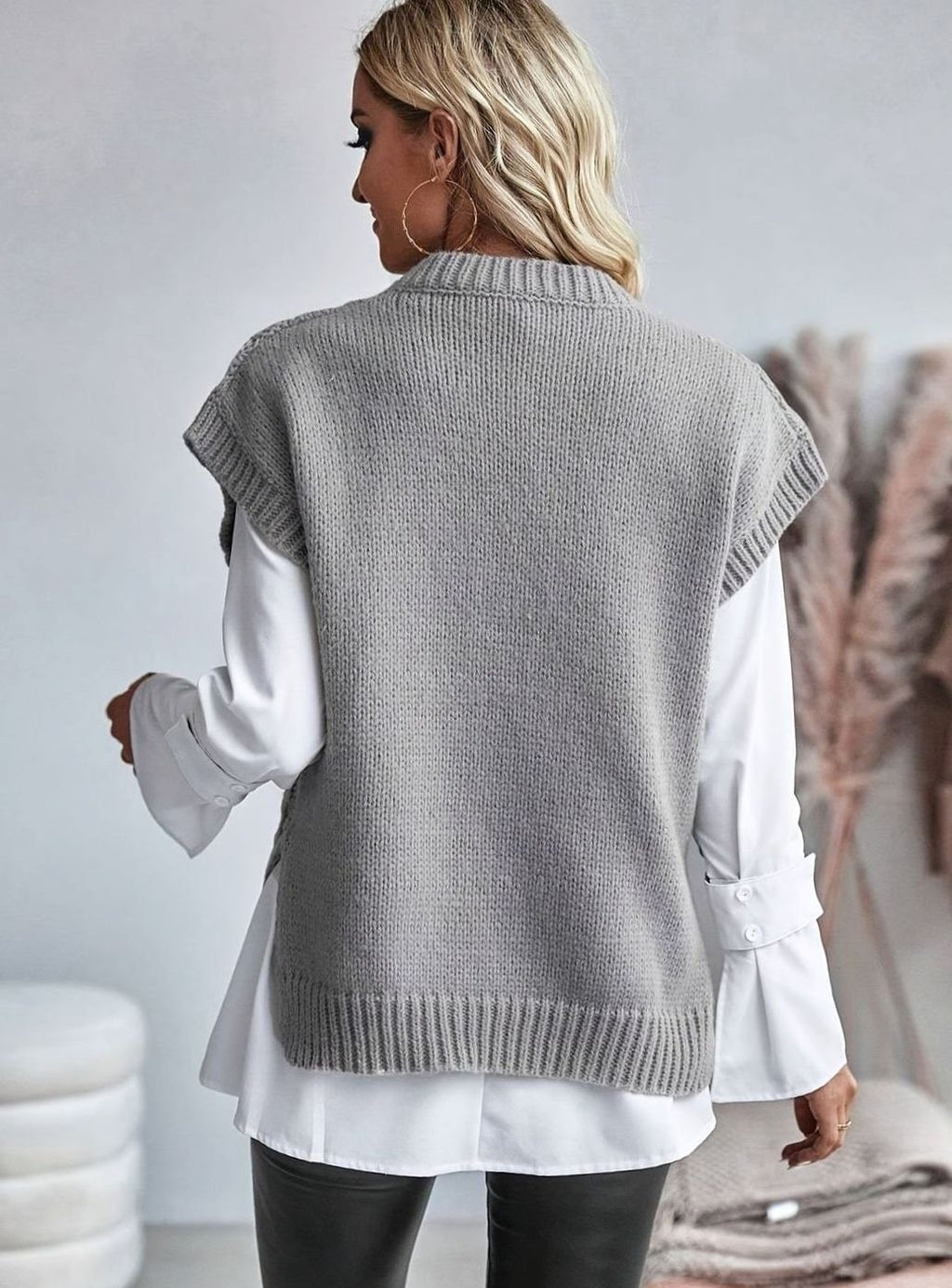 Women's Cable-Knit Relaxed-Fit Sleeveless Sweater Vest