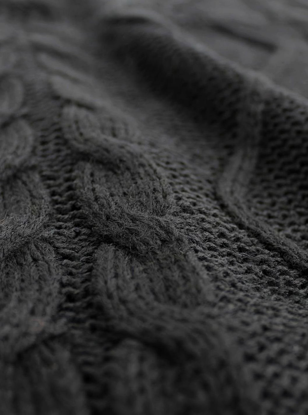 Women's Cable-Knit V-Neck Sweater Vest Relaxed Layering Pullover