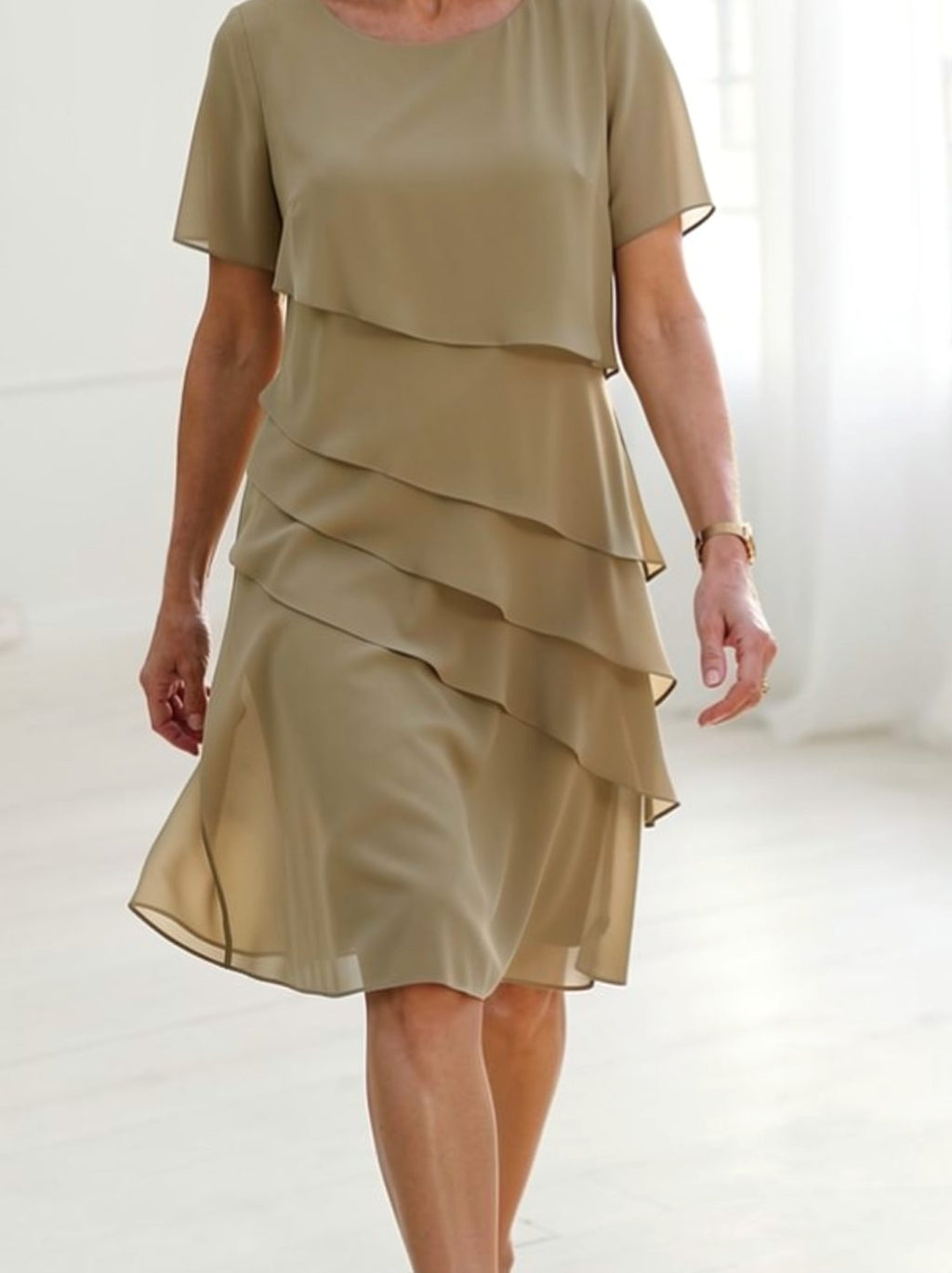 Women's Chiffon Tiered Ruffle Short-Sleeve Midi Dress - Khaki