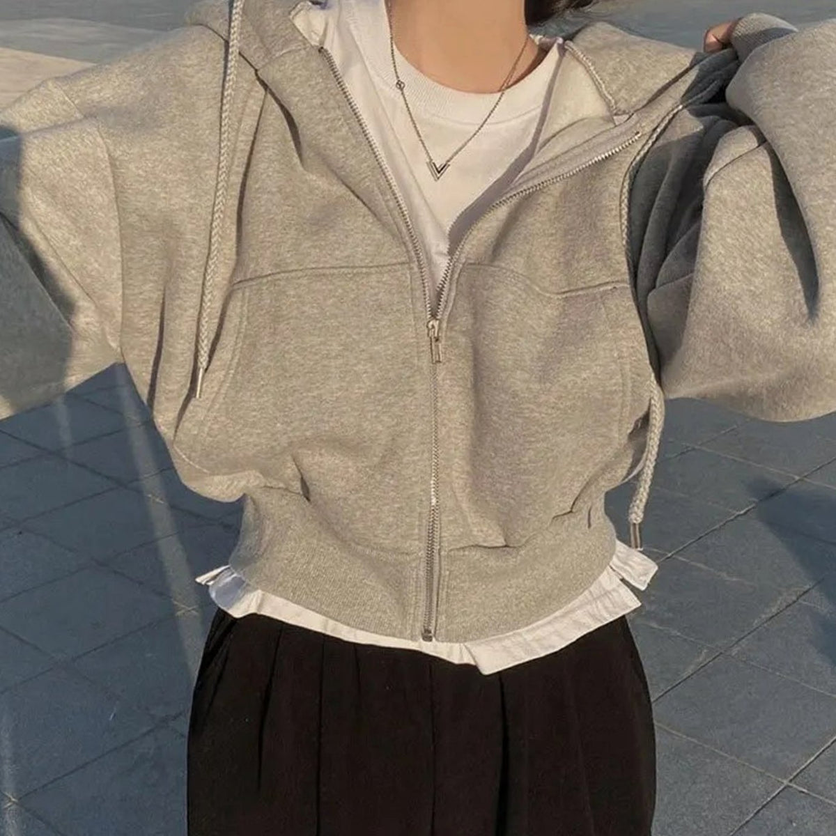 Women's Cropped Fleece Zip-Up Hoodie Drawstring Relaxed Fit Sweatshirt - Light Grey