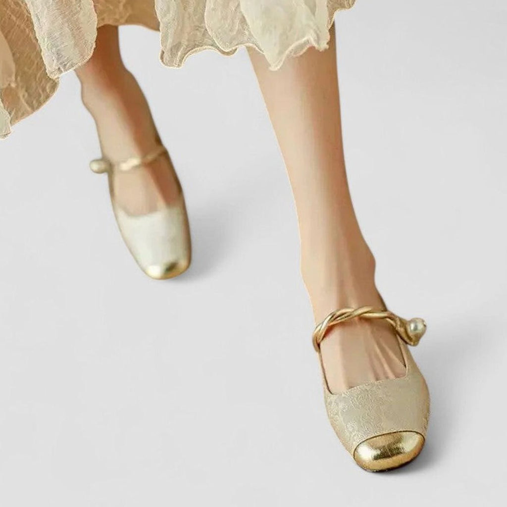 Women's Cushioned Low-Heel Mary Jane Shoes with Adjustable Strap