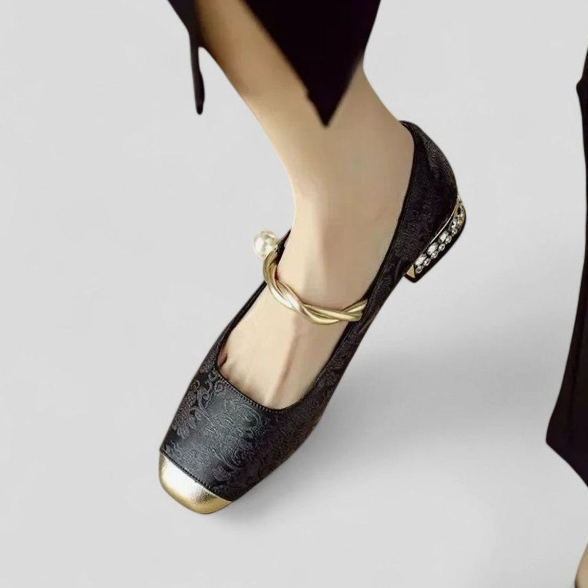 Women's Cushioned Low-Heel Mary Jane Shoes with Adjustable Strap