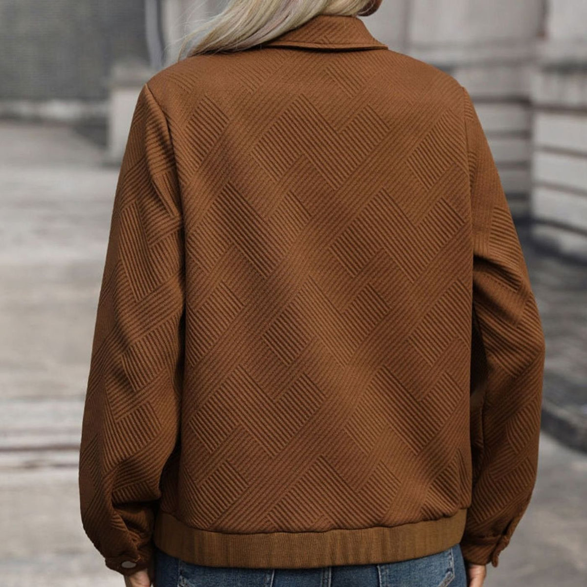 Women's Diamond-Quilted Full-Zip Long Sleeve Jacket Chest Pockets