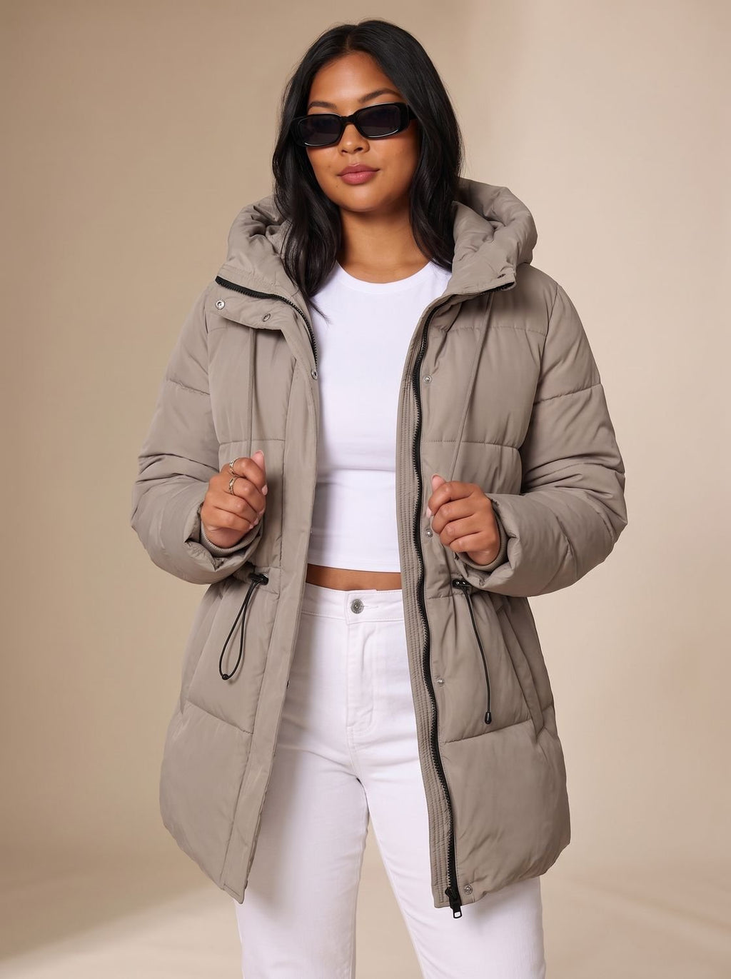 Women's Faux Fur Hooded Fitted Puffer Jacket