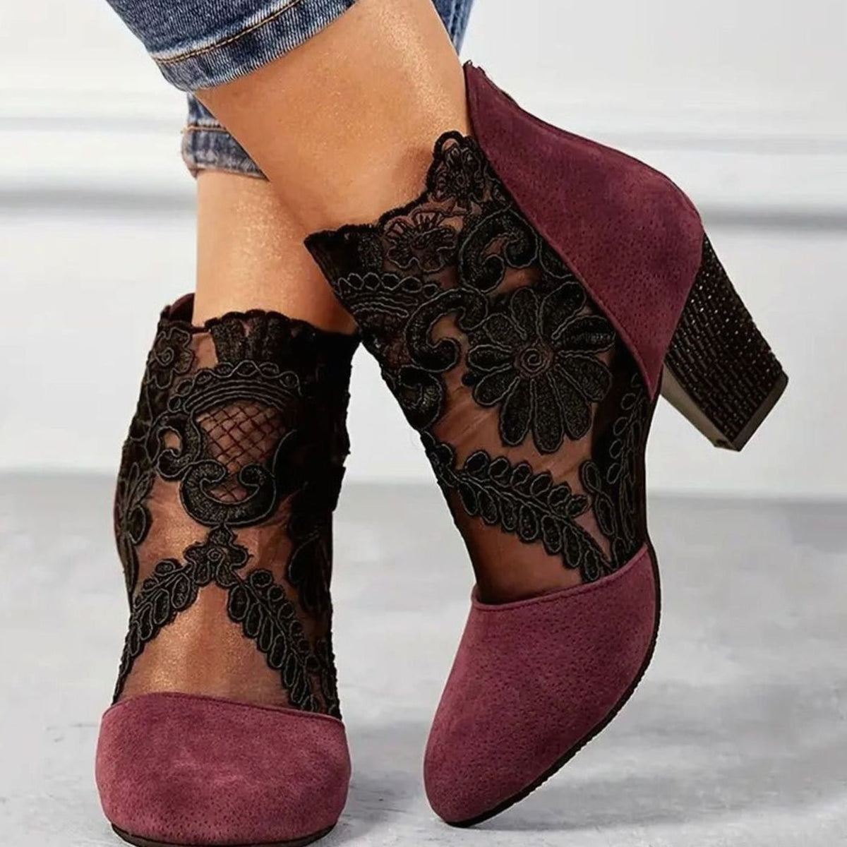 Women's Floral Lace Block-Heel Pointed-Toe Ankle Heels
