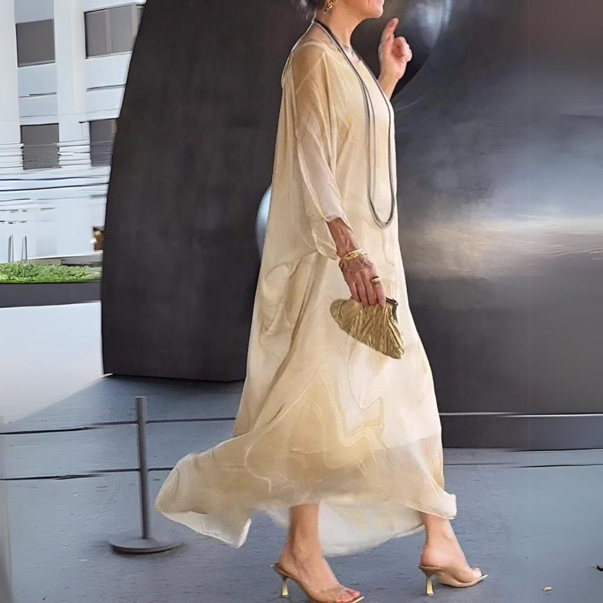 Women's Flowy Batwing Maxi Long Sleeve Dress Round Neck