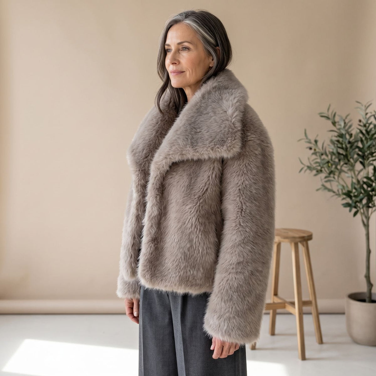 Women's Fluffy Faux Fur Jacket Oversized Lapel Coat