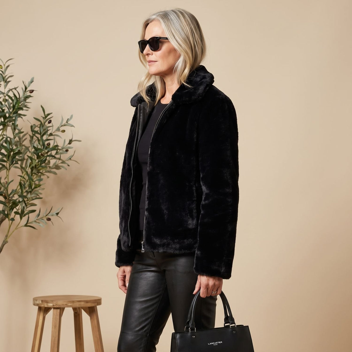 Women's Fluffy Faux Fur Jacket Oversized Lapel Coat