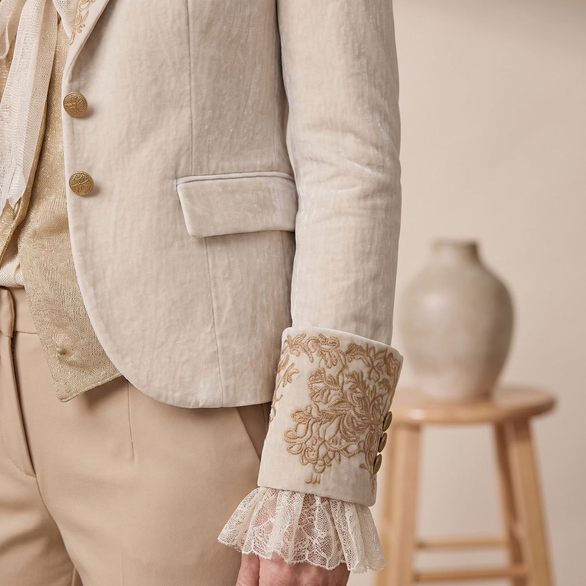 Women's Ivory Gold Embroidered Tailored Long Sleeve Blazer
