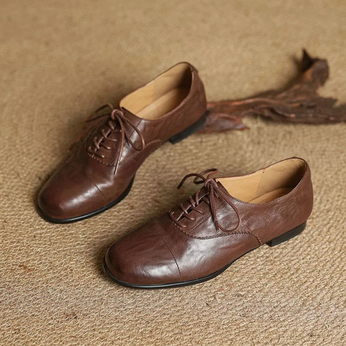 Women's Leather Lace-Up Cap Toe Oxford Flat Shoes