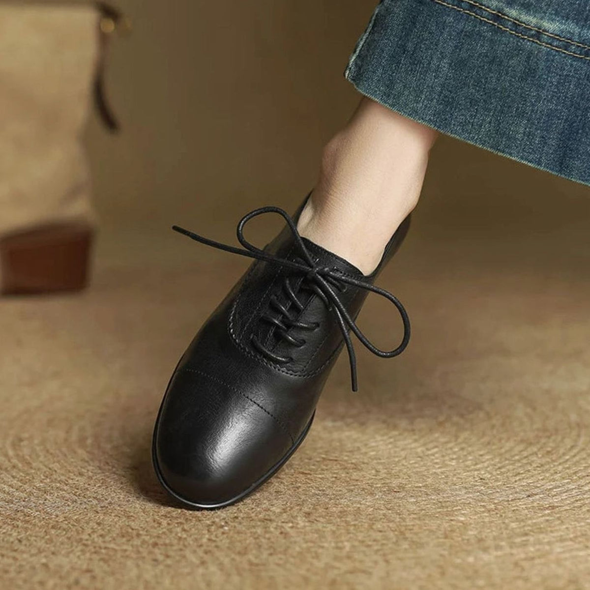 Women's Leather Lace-Up Cap Toe Oxford Flat Shoes