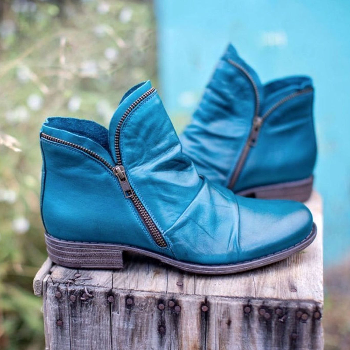 Women's Leather Side-Zip Slouchy Ankle Boots