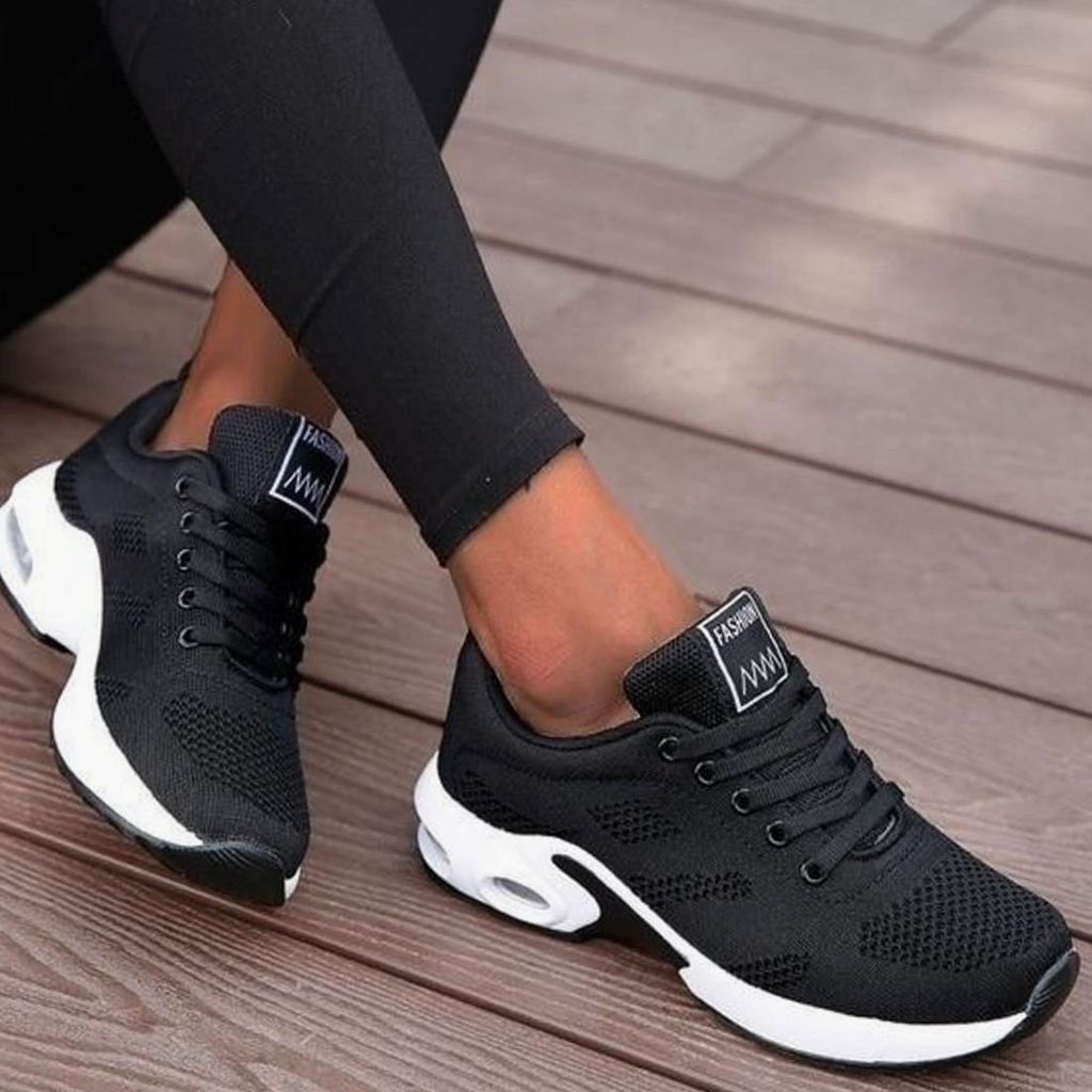 Women's Lightweight Air-Cushion Lace-Up Mesh Running Shoes - Black