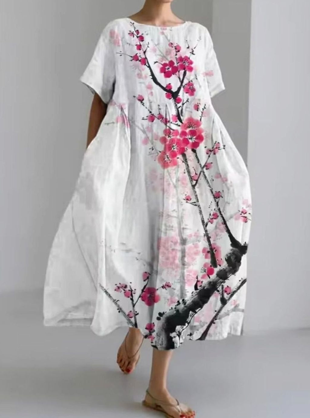 Women's Loose Floral Applique Round Neck Maxi Dress - White Pink