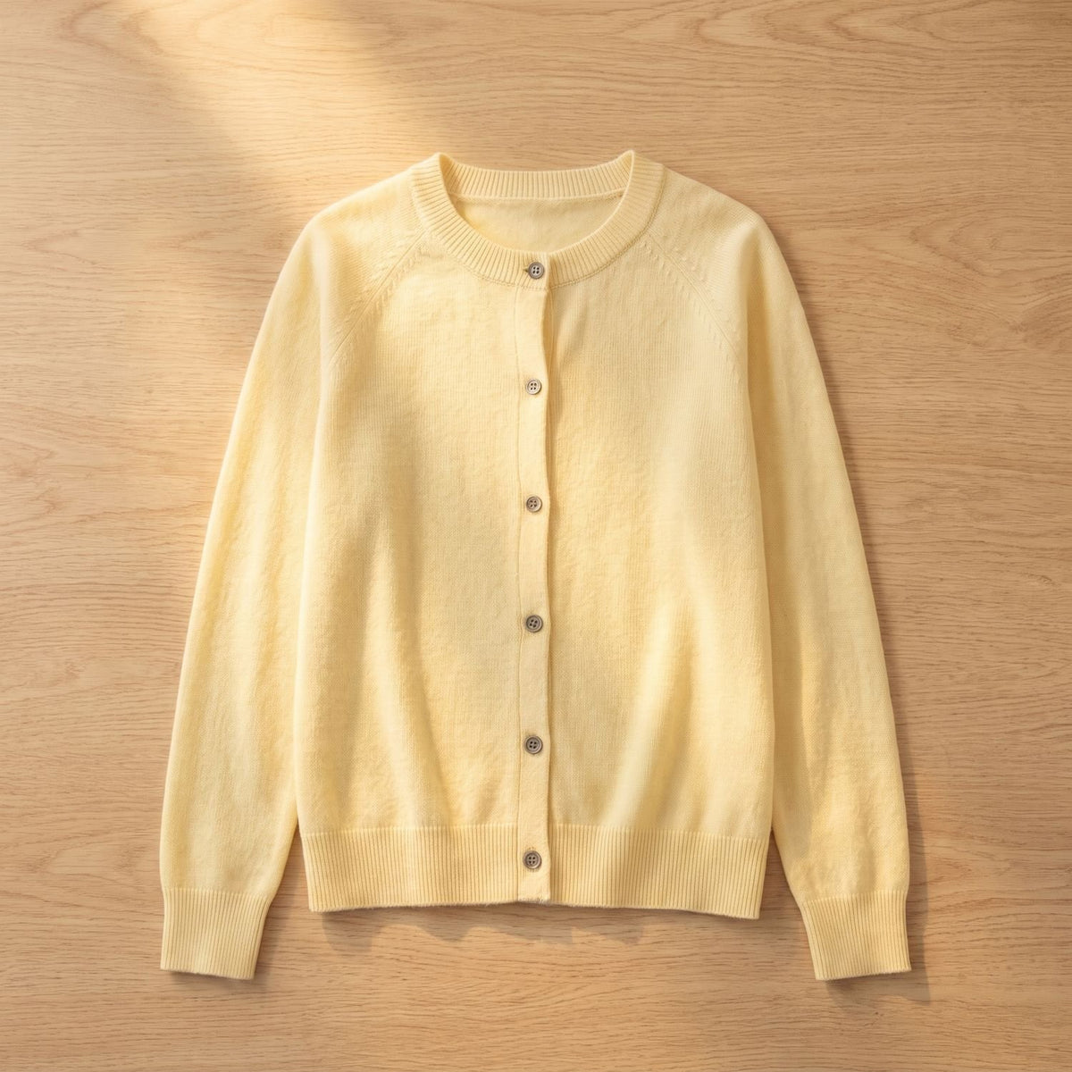 Women's Merino Wool Long-Sleeve Button-Front Knit Cardigan