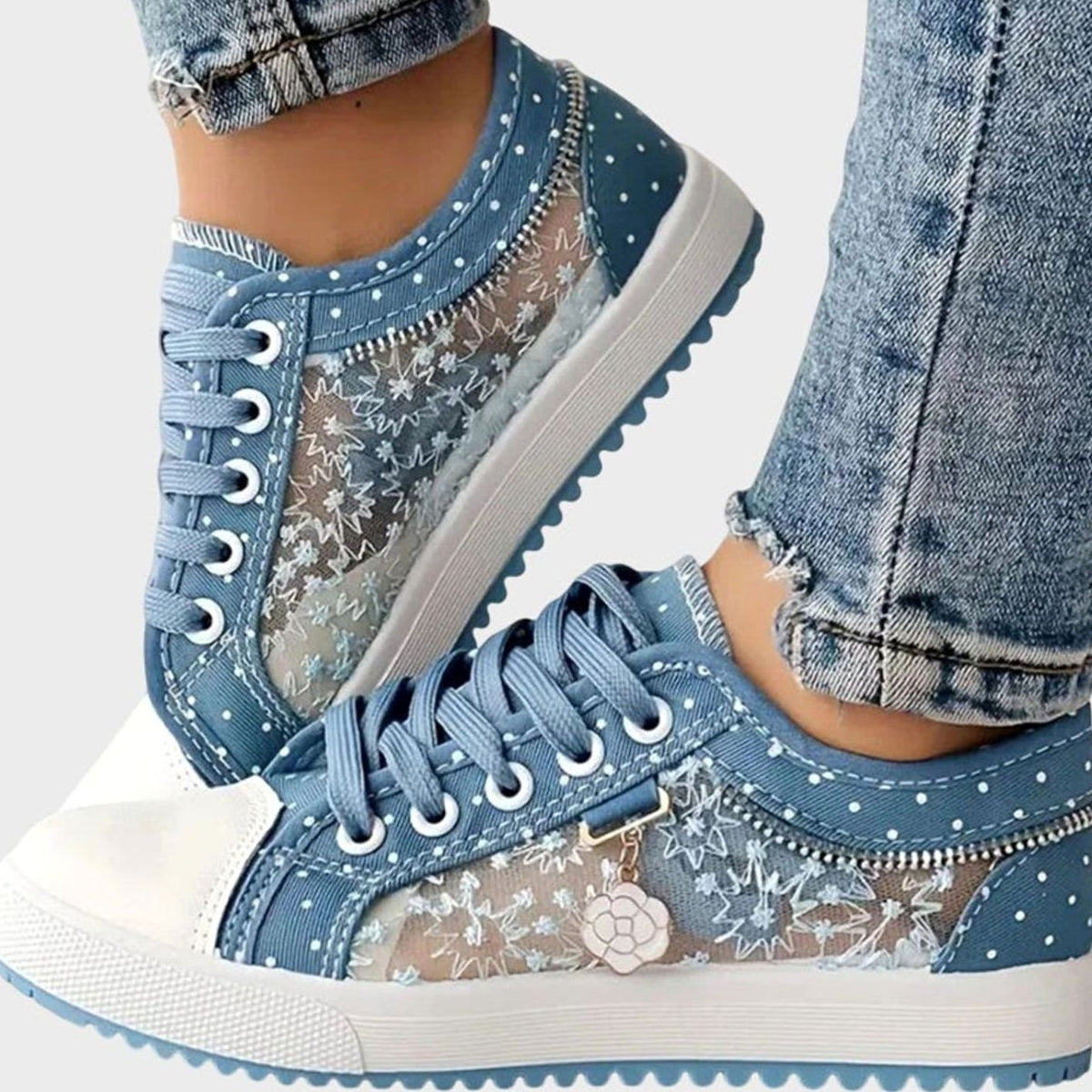 Women's Orthopedic Lace-Up Floral Mesh Low-Top Sneakers - Light Blue