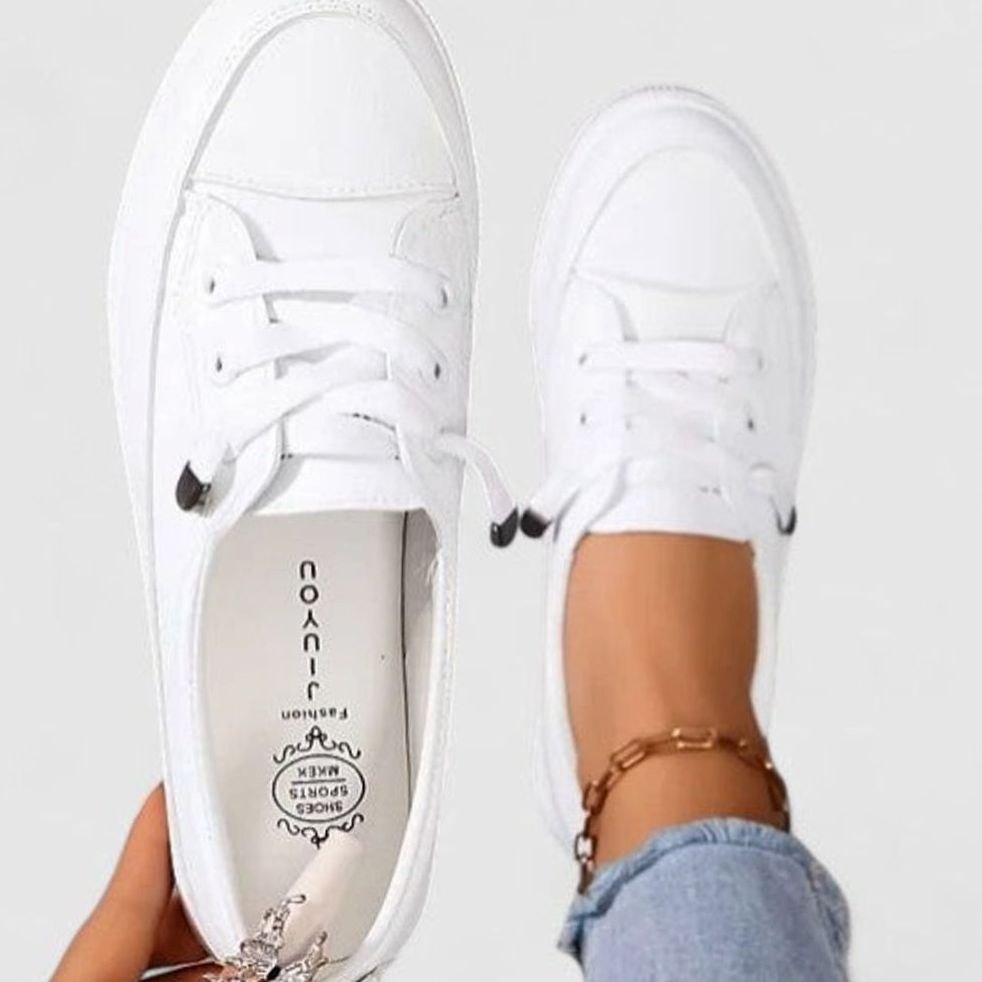 Women's Orthopedic Lace-Up Low-Top Cushioned Sneakers