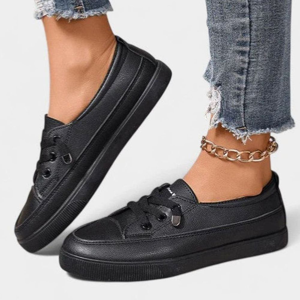 Women's Orthopedic Lace-Up Low-Top Cushioned Sneakers