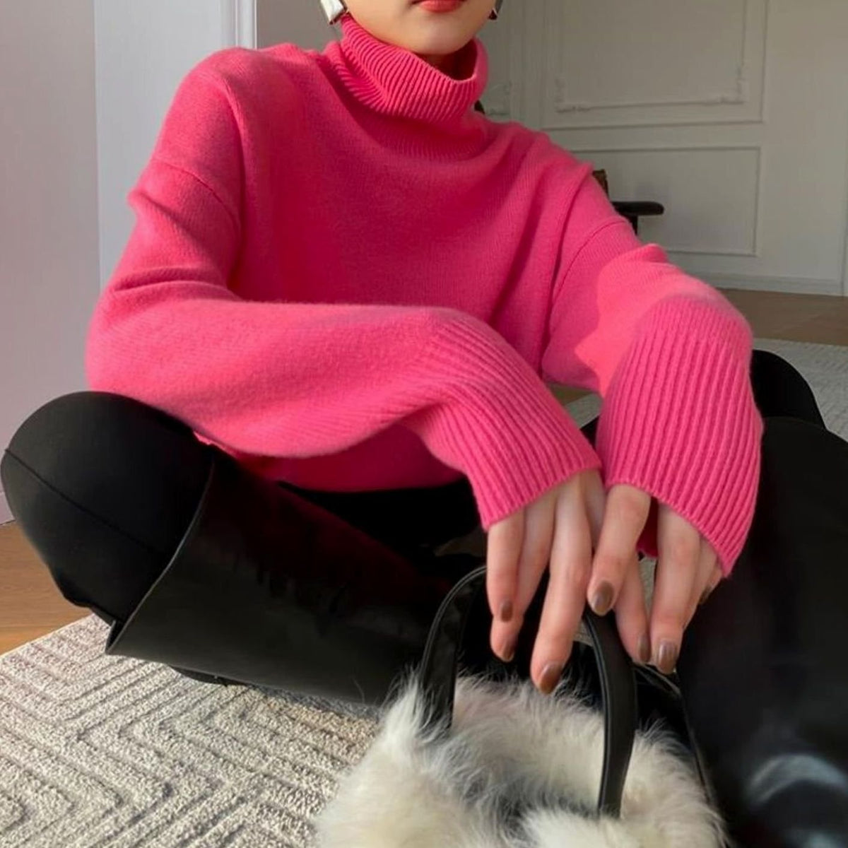 Women's Oversized Cashmere-Knit Turtleneck Pullover Sweater - Pink