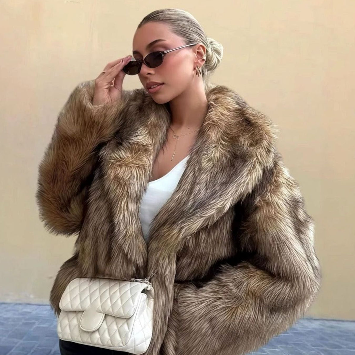 Women's Oversized Lapel Cropped Faux Fur Coat - Brown