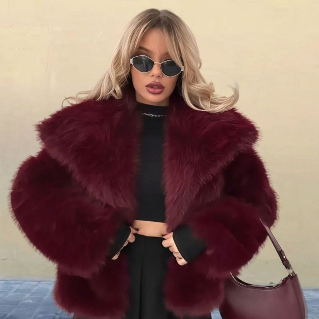 Women's Oversized Lapel Cropped Faux Fur Coat - Burgundy