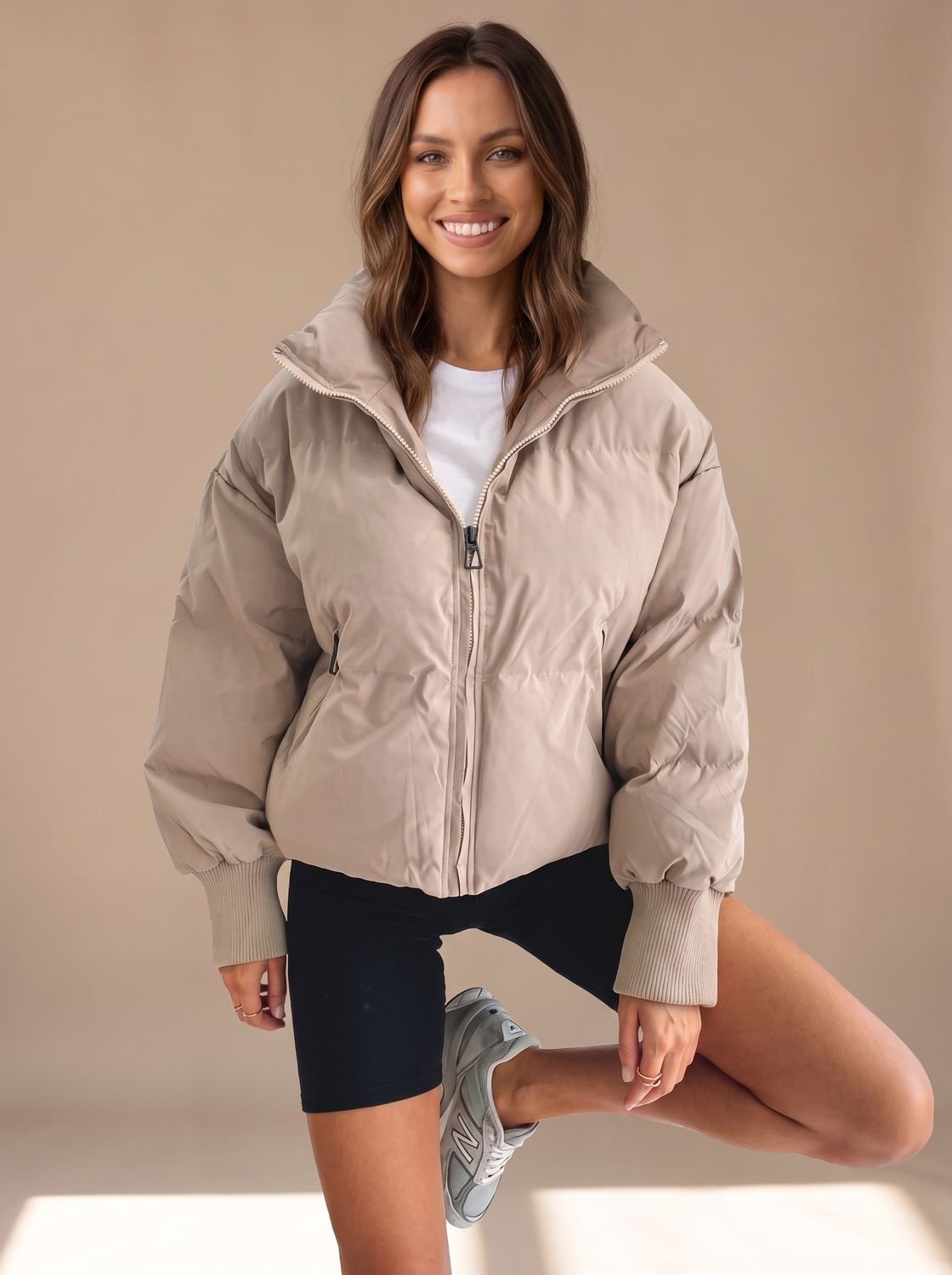 Women's Oversized Puffer Jacket Stand Collar Ribbed Cuff
