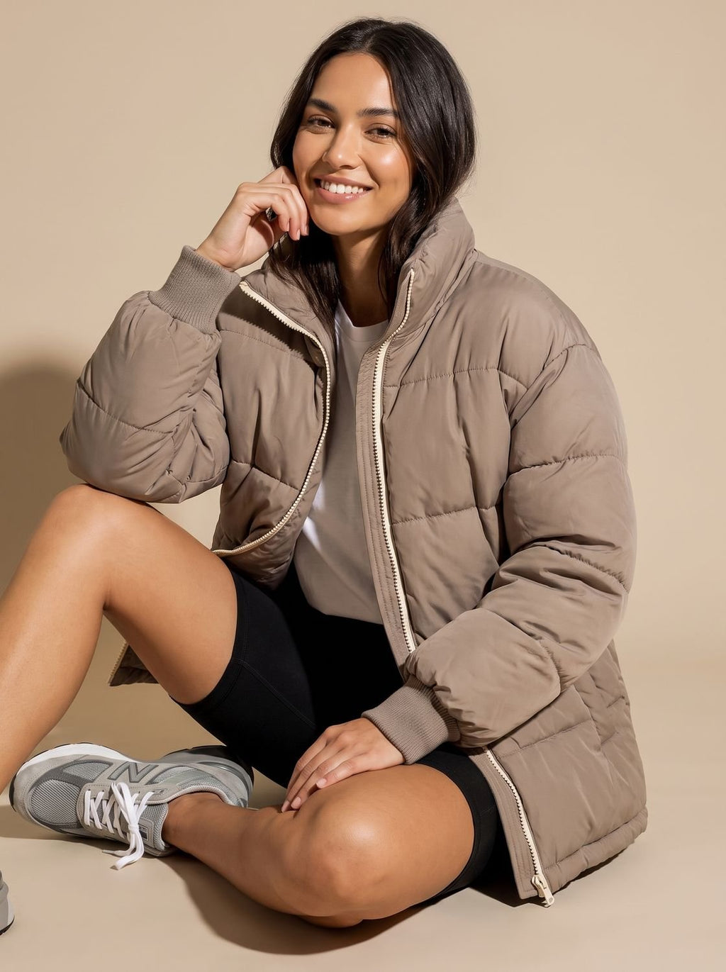 Women's Oversized Puffer Jacket Stand Collar Ribbed Cuff