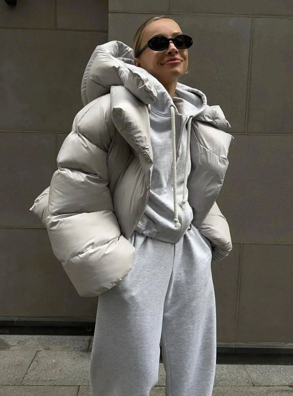 Women's Oversized Quilted Puffer Jacket Stand-Up Collar