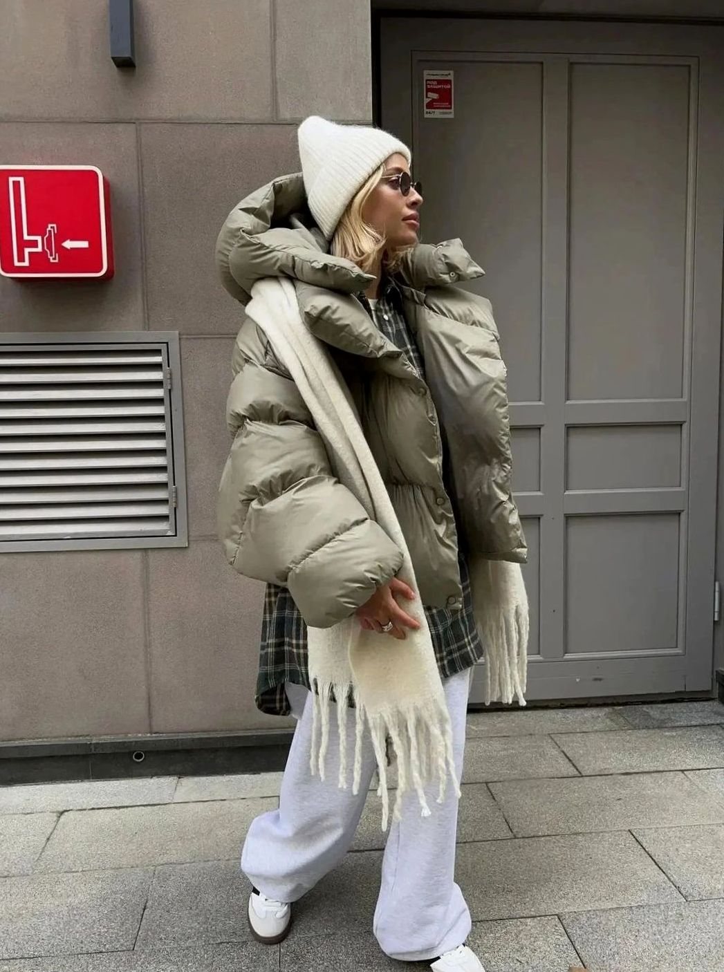 Women's Oversized Quilted Puffer Jacket Stand-Up Collar - Green