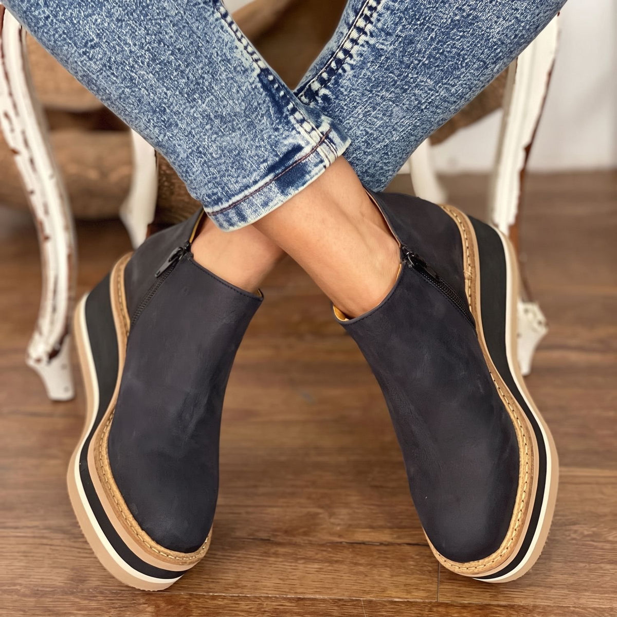 Women's Platform Wedge Ankle Boots Side-Zip Round Toe