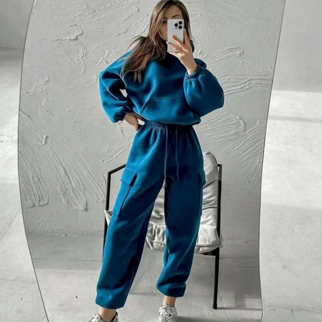 Women's Relaxed Cargo Pocket Hoodie Joggers Two-Piece Set