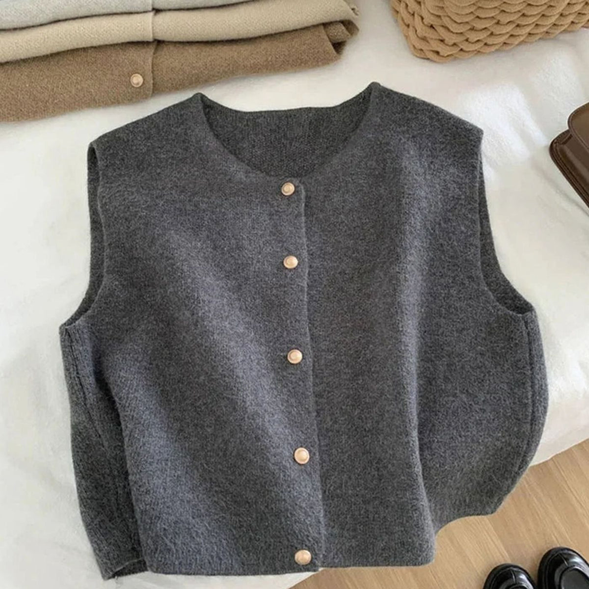 Women's Relaxed-Fit Button-Up Knit Sleeveless Casual Vest - Gray