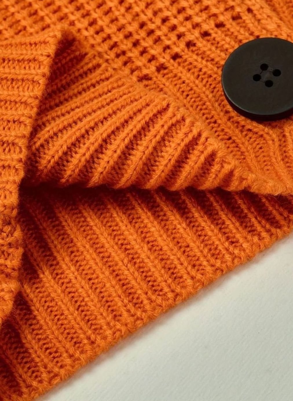 Women's Relaxed-Fit Ribbed Knit Folded Collar Pullover Sweater