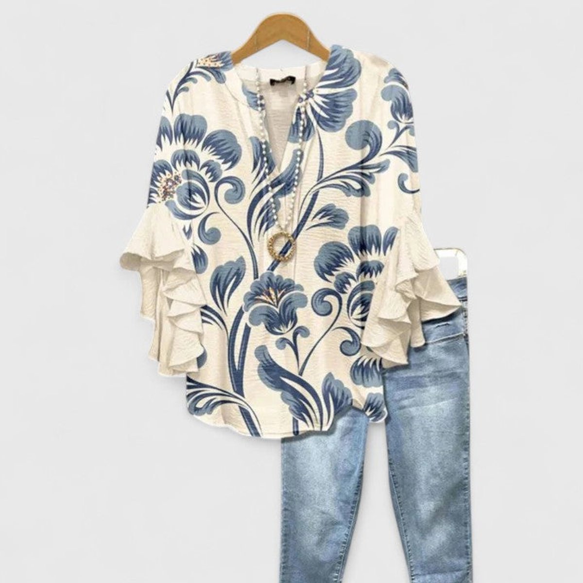 Women's Relaxed-Fit Ruffle-Sleeve Floral Print Blouse - White Blue
