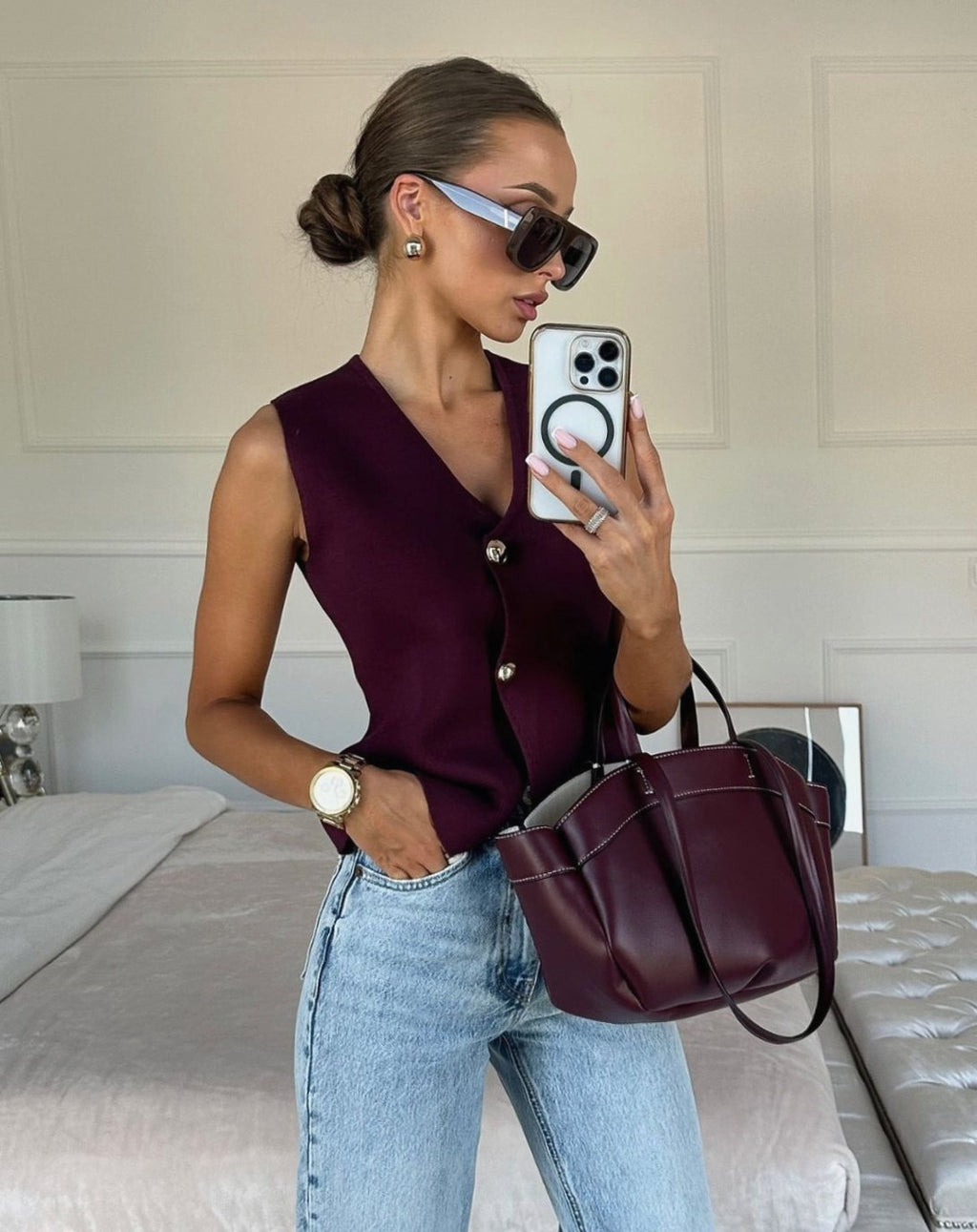 Women's Ribbed Knit Vest V-Neck Gold-Button Vest