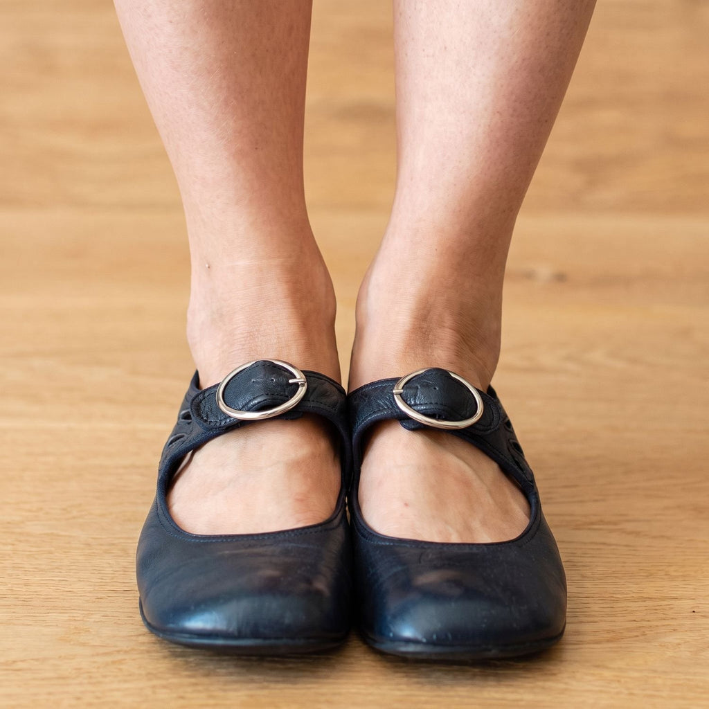Women's Round-Toe Buckle-Strap Low-Heel Mary Jane Flats