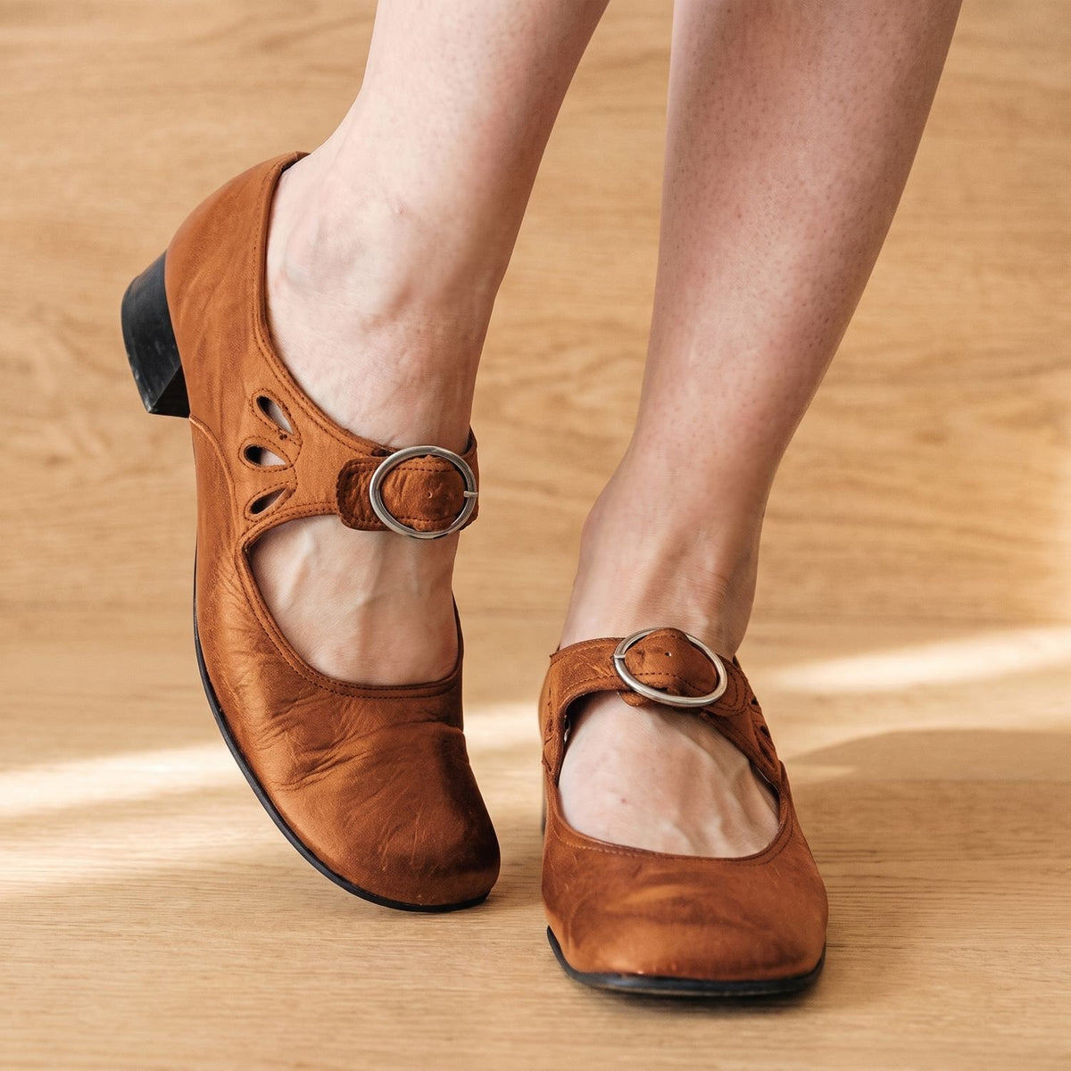 Women's Round-Toe Buckle-Strap Low-Heel Mary Jane Flats - Brown