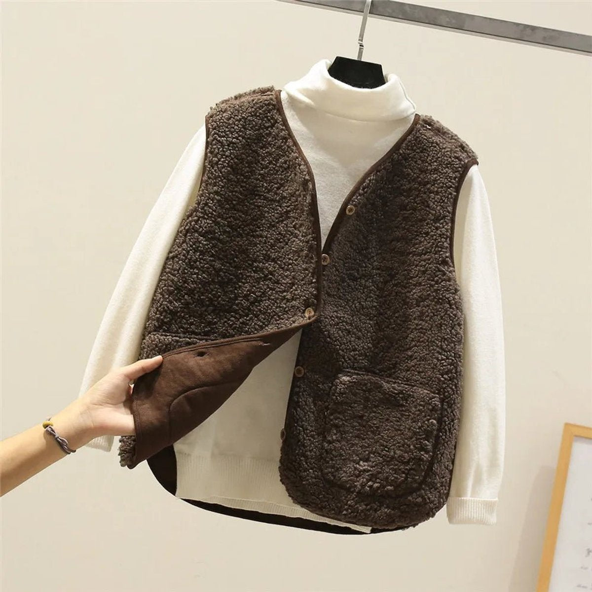 Women's Sherpa Fleece Sleeveless Puffer Vest Button-Front - Brown