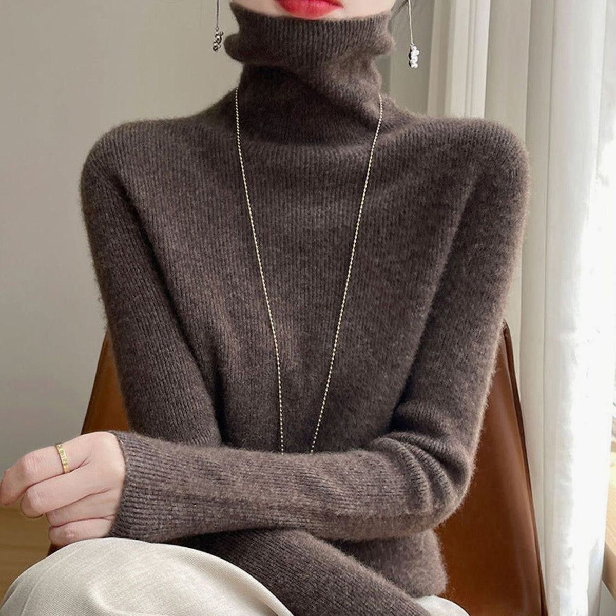 Women's Slim-Fit Turtleneck Ribbed-Cuff Knit Sweater - Silk Fog Brown
