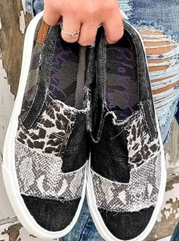 Women's Slip-On Animal Print Canvas Sneakers Cushioned Flat - Black