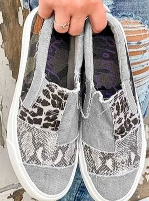 Women's Slip-On Animal Print Canvas Sneakers Cushioned Flat