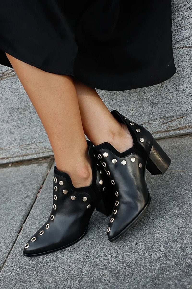 Women's Studded Block-Heel Pointed-Toe Black Ankle Boots - Black